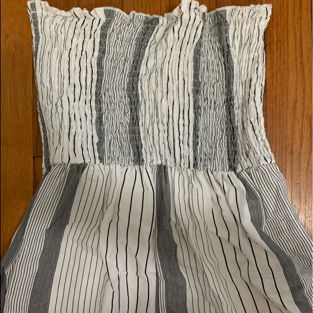 LF STRAPLESS ROMPER!